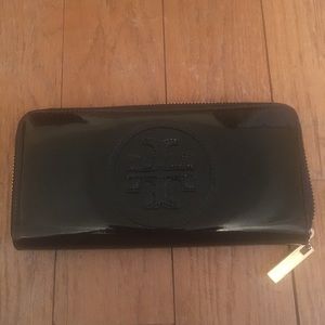 Tory Burch Black Patent Wallet